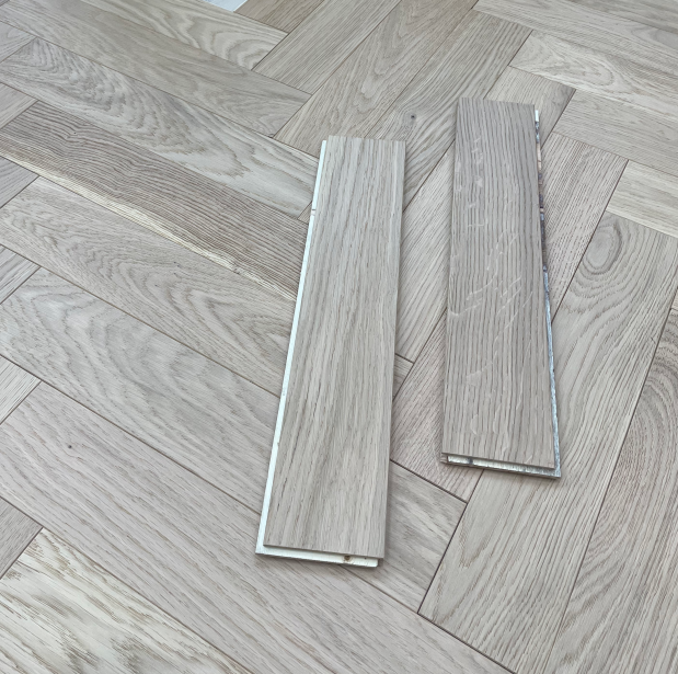 10mm Engineered Wood Herringbone Tongue & Groove Invisible Essence Brushed Lacquered / Lac 10mm Herringbone Narrow Planks Mid Oak Light