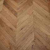 14mm Engineered Wood Chevron Click System Brushed Lacquered / Lac Modern Line Narrow Planks Mid Oak Classic - Image 2