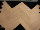 14mm Engineered Wood Herringbone Click System Oiled Modern Line Pale/White - Image 2