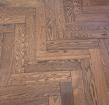 10mm Engineered Wood Herringbone Tongue & Groove Whiskey Oak Brushed 10mm Herringbone Narrow Planks Mid Oak Light - Image 2