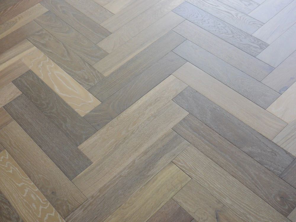 14mm Engineered Wood Herringbone Click System UV Oiled Project Line Narrow Planks Cool Mid Grey