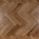 18mm Engineered Wood Herringbone Tongue & Groove Lacquered / Lac Modern Line Narrow Planks Mid Oak Classic - Image 2