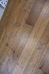 14mm Engineered Wood Straight Plank Tongue & Groove Smoke Brushed UV Oiled Trade Smart Collection Wide Planks - Image 3