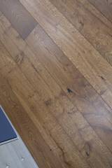 14mm Engineered Wood Straight Plank Tongue & Groove Smoke Brushed UV Oiled Trade Smart Collection Wide Planks - Image 6