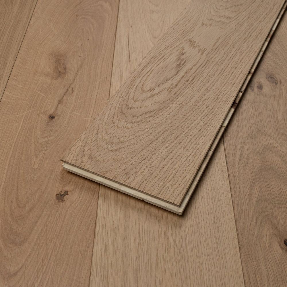 14mm Engineered Wood Straight Plank Tongue & Groove Classic Invisible Lacquered / Lac Master Line Mid Oak Light