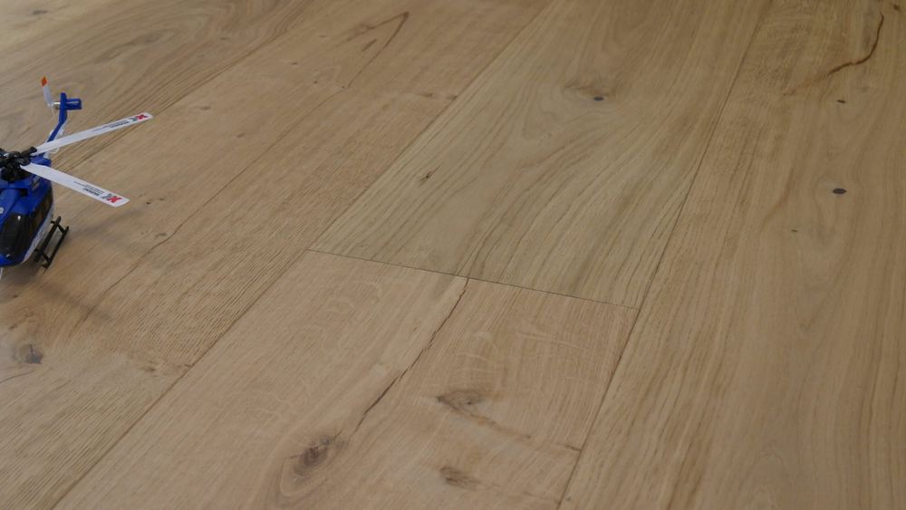 15mm Engineered Wood Straight Plank Tongue & Groove Classic Invisible Lacquered / Lac Prestige Collection Wide Planks Mid Oak Light