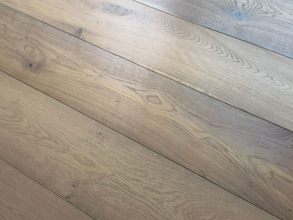 15mm Engineered Wood Straight Plank Tongue & Groove Classic Oiled Smoked / Double Smoked Prestige Collection Wide Planks Mid Oak Classic