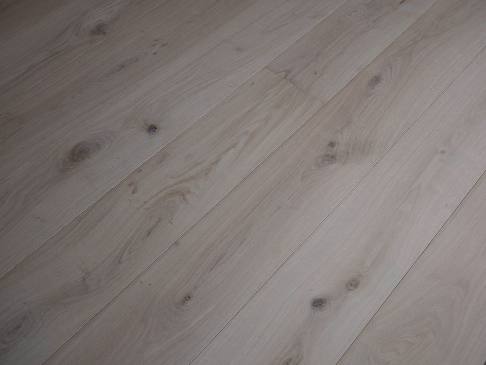 15mm Engineered Wood Straight Plank Click System Classic Unfinished Unfinished Flooring Wide Planks Mid Oak Light