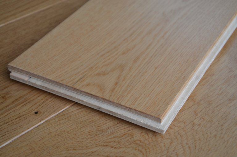 20mm Engineered Wood Straight Plank Tongue & Groove Lacquered / Lac London Line Wide Planks Mid Oak Classic