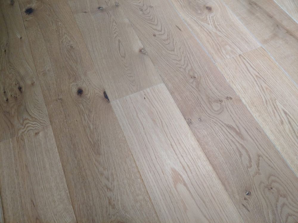 20mm Engineered Wood Straight Plank Tongue & Groove Smooth Oiled Trade Smart Collection Wide Planks
