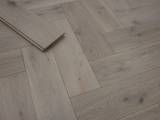 18mm Solid Wood Herringbone Click System Traditional Line Narrow Planks - Image 1