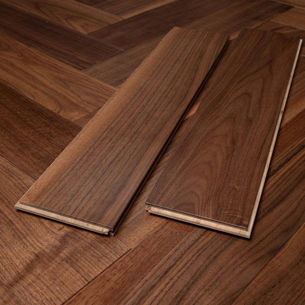 14mm Engineered Wood Herringbone Tongue & Groove Walnut American Black Lacquered / Lac Select Prestige Collection Dark Brown