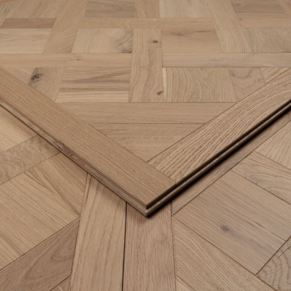 20mm Engineered Wood Versailles Tongue & Groove Brushed Classic Invisible Lacquered / Lac Premium Collection (Versailles Panel) Wide Planks Mid Oak Classic